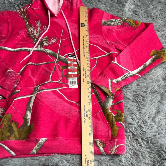 Realtree Hoodie Sweatshirt Womens Small Pink Brown Outdoor Hood Pocket NWT - Picture 5 of 8